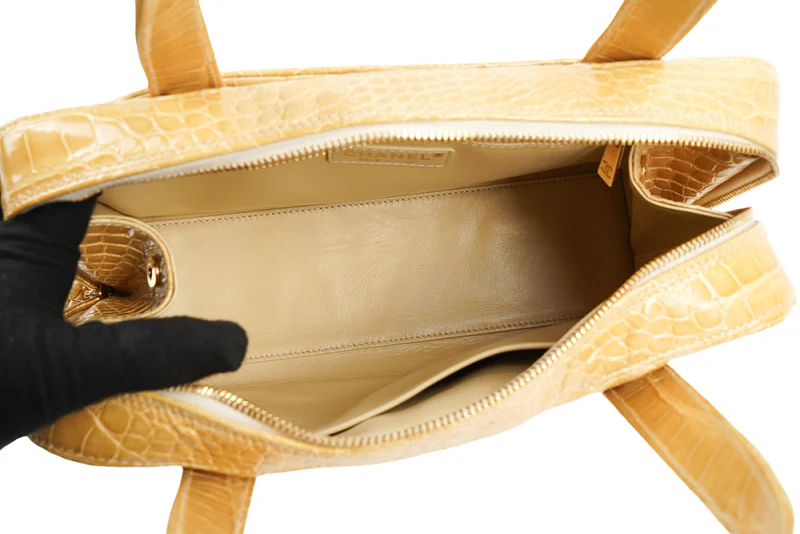 rare chanel gold beige crocodile leather shoulder tote bag - Image 6