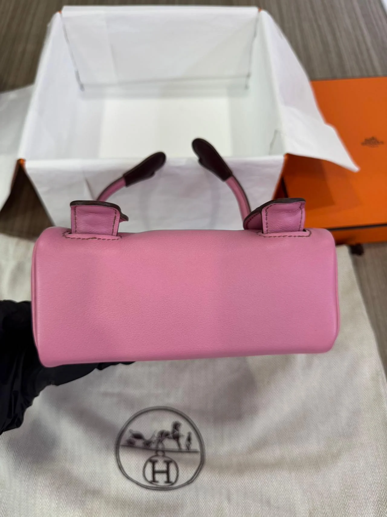 Rare Hermès Kelly Doll Pink Bubblegum Swift Leather Palladium Hardware - Image 5