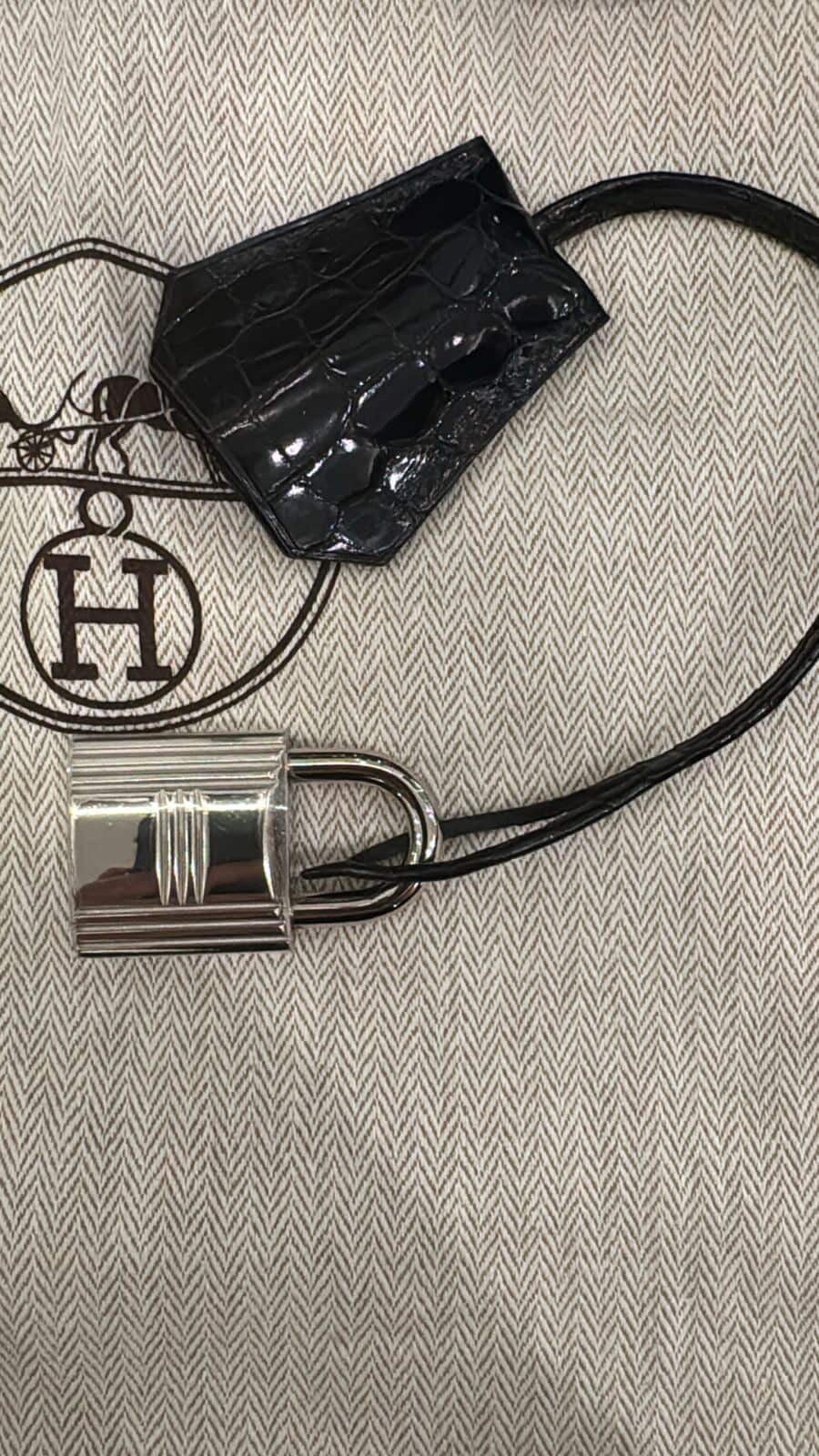 Rare! Hermes shoulder birkin black crocodile leather with palladium hardware unused with CITES - Image 3