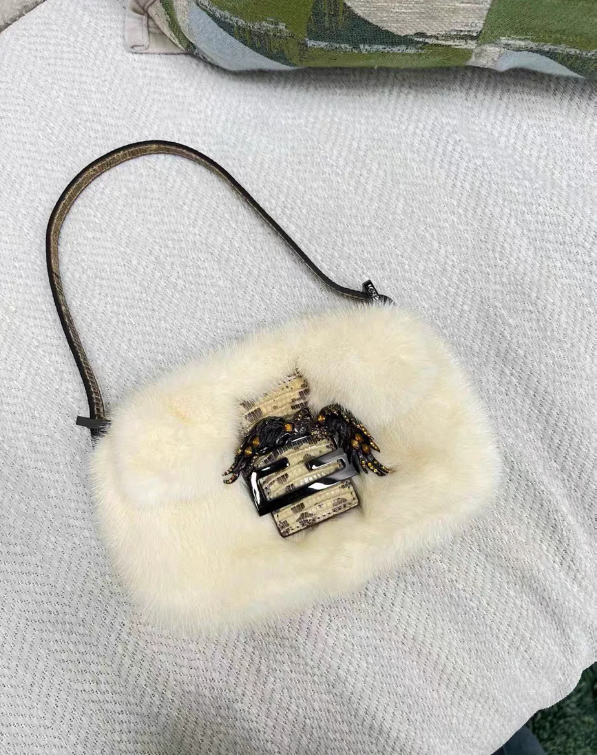 Rare Vintage Fendi Baguette Bag Fur with Lizard and Crystals Birds - Image 3
