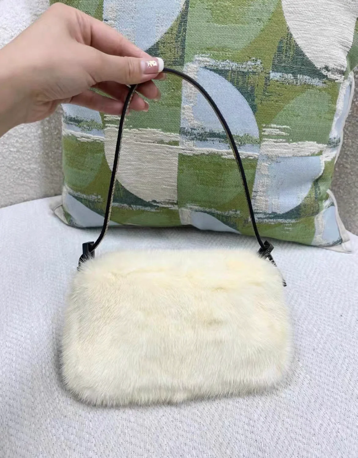 Rare Vintage Fendi Baguette Bag Fur with Lizard and Crystals Birds - Image 4
