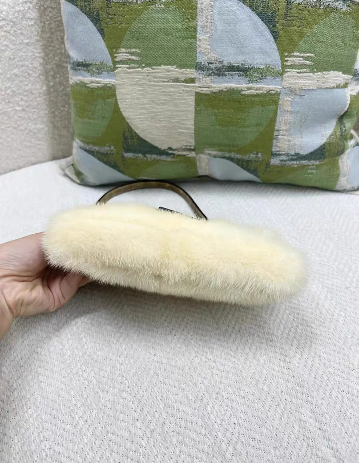 Rare Vintage Fendi Baguette Bag Fur with Lizard and Crystals Birds - Image 5