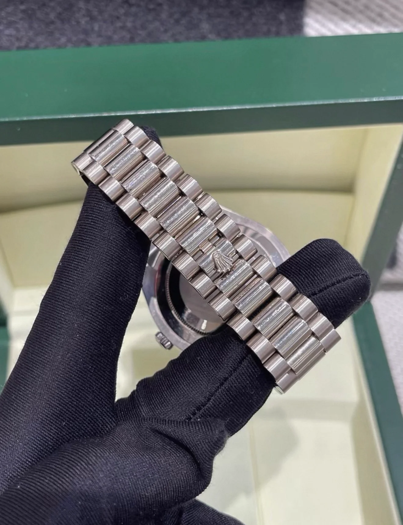 Rolex Day-Date 218399T 18k White gold & pave diamond with green enamel - Image 8