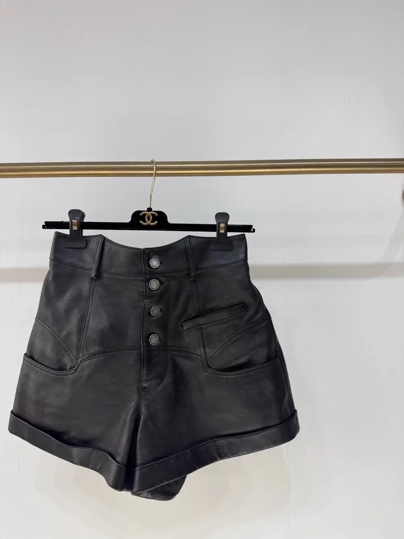 Saint Laurent high-waisted leather shorts - Image 2