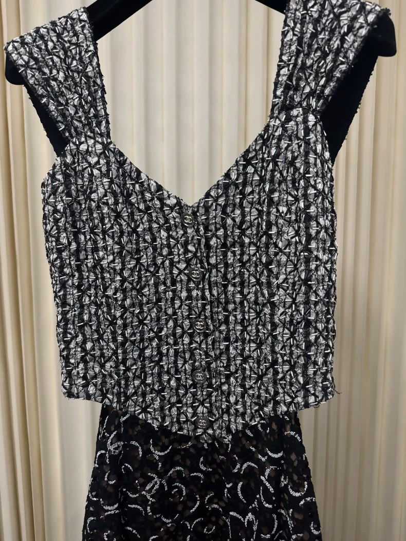 Chanel 23A tweed dress - Image 2