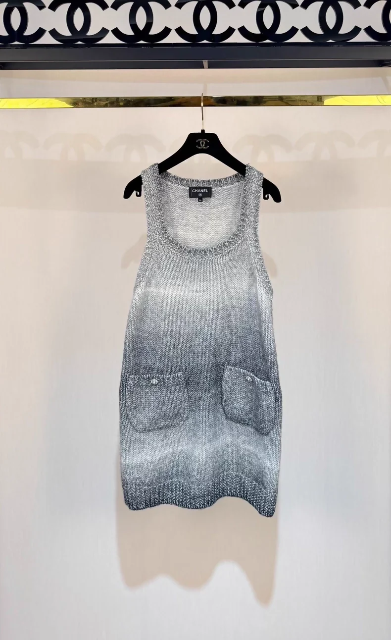 Chanel 25k gradient grey dress