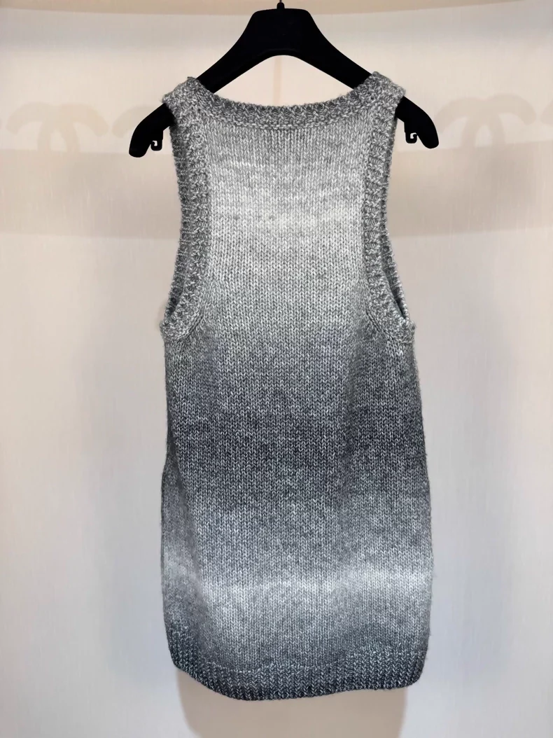 Chanel 25k gradient grey dress - Image 3