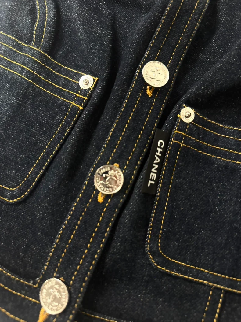 Chanel Vintage 97P denim vest - Image 3