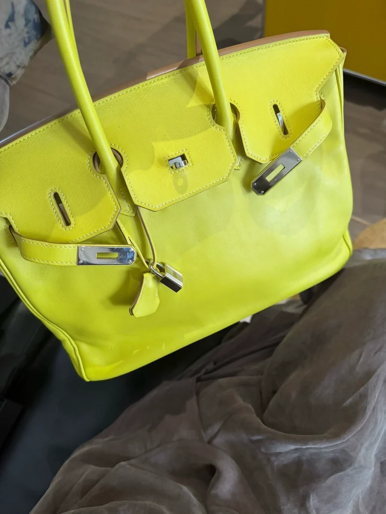 Hermès Birkin 35 in Yellow - Image 2