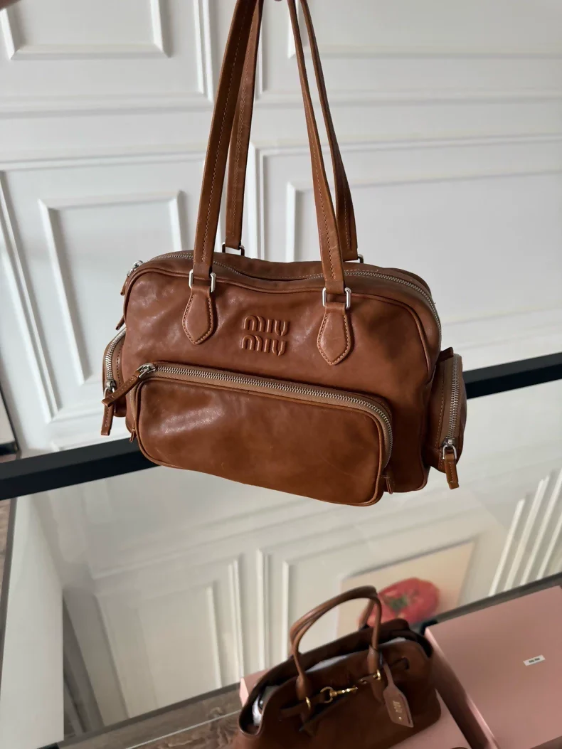 Miu Miu's Spring/Summer 2024 vintage style brown tote - Image 2