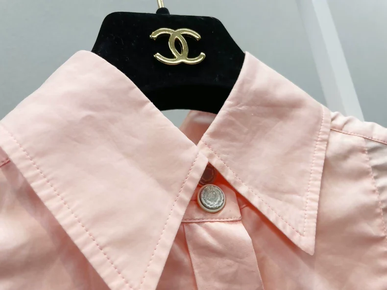 Chanel 21C coral blouse - Image 4