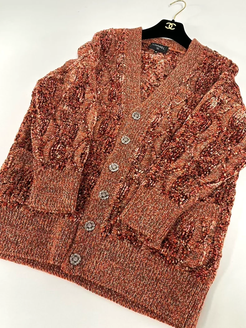 Chanel 22 set in red cashmere 38FR - Image 2