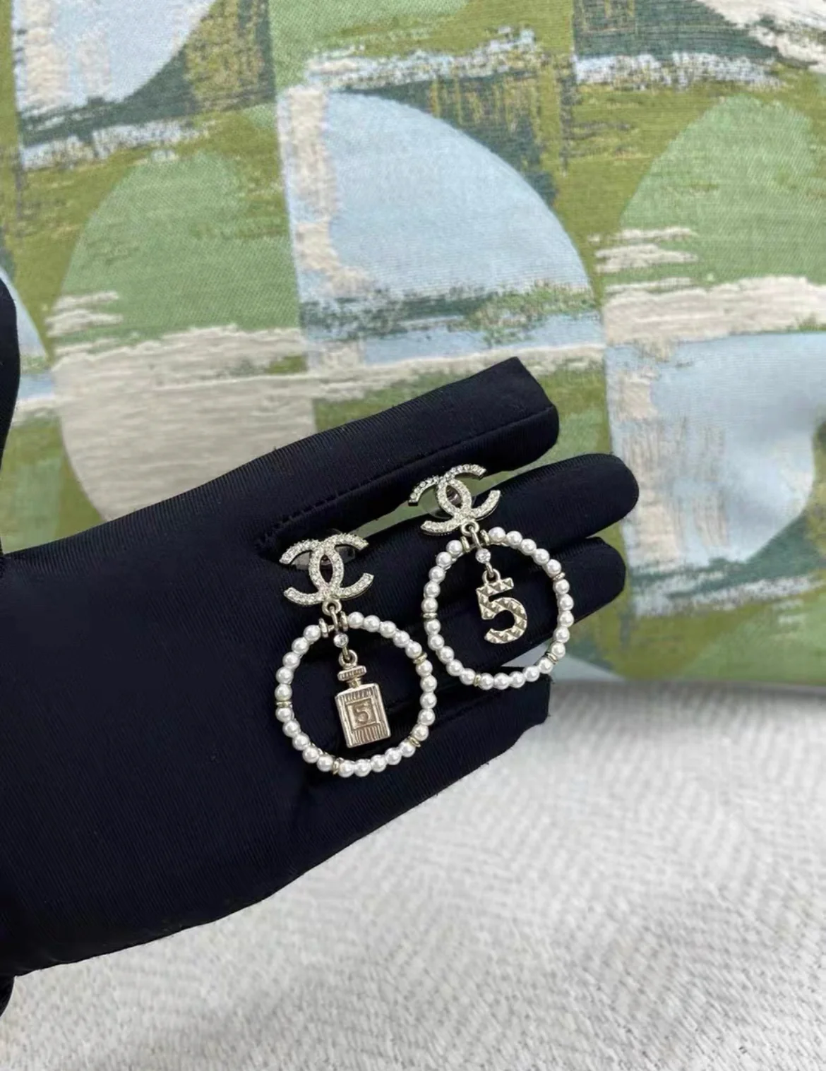 Chanel No.5 Perfume Rhinestone CC Pearl Circle Hanging Earrings - Image 2