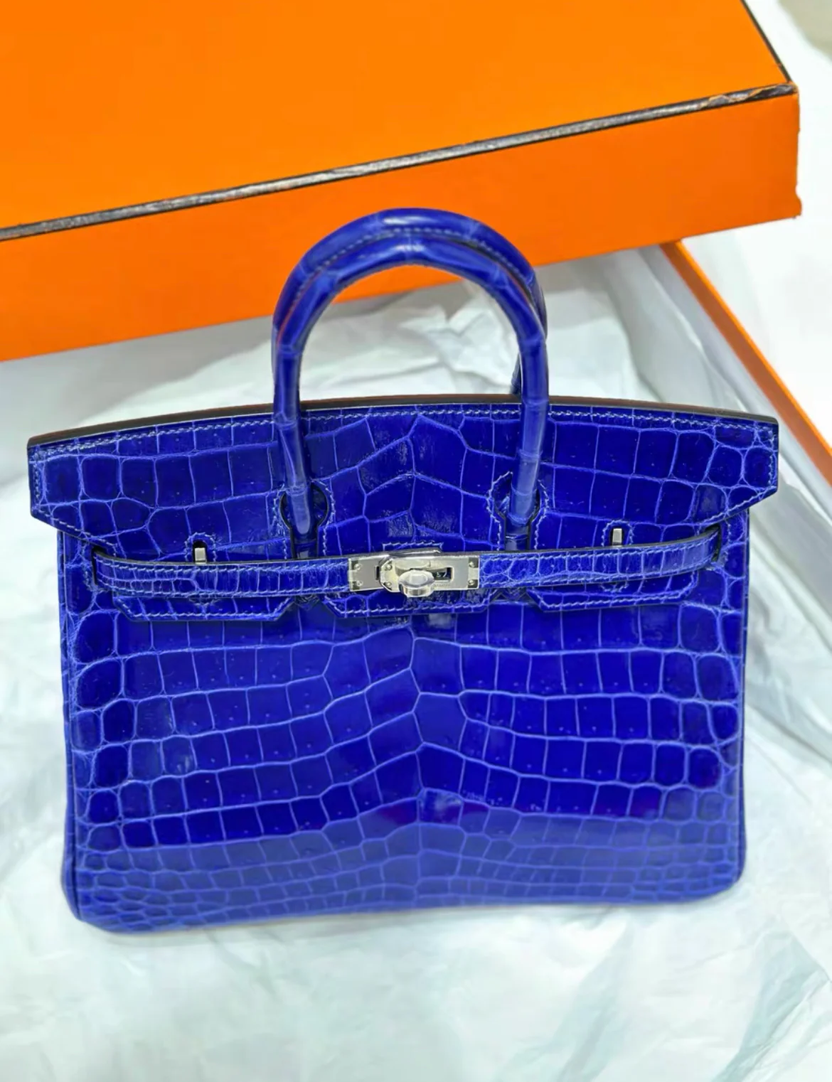 Hermès Birkin 25 Bleu Electric Shiny Niloticus Crocodile Palladium Hardware - Image 7