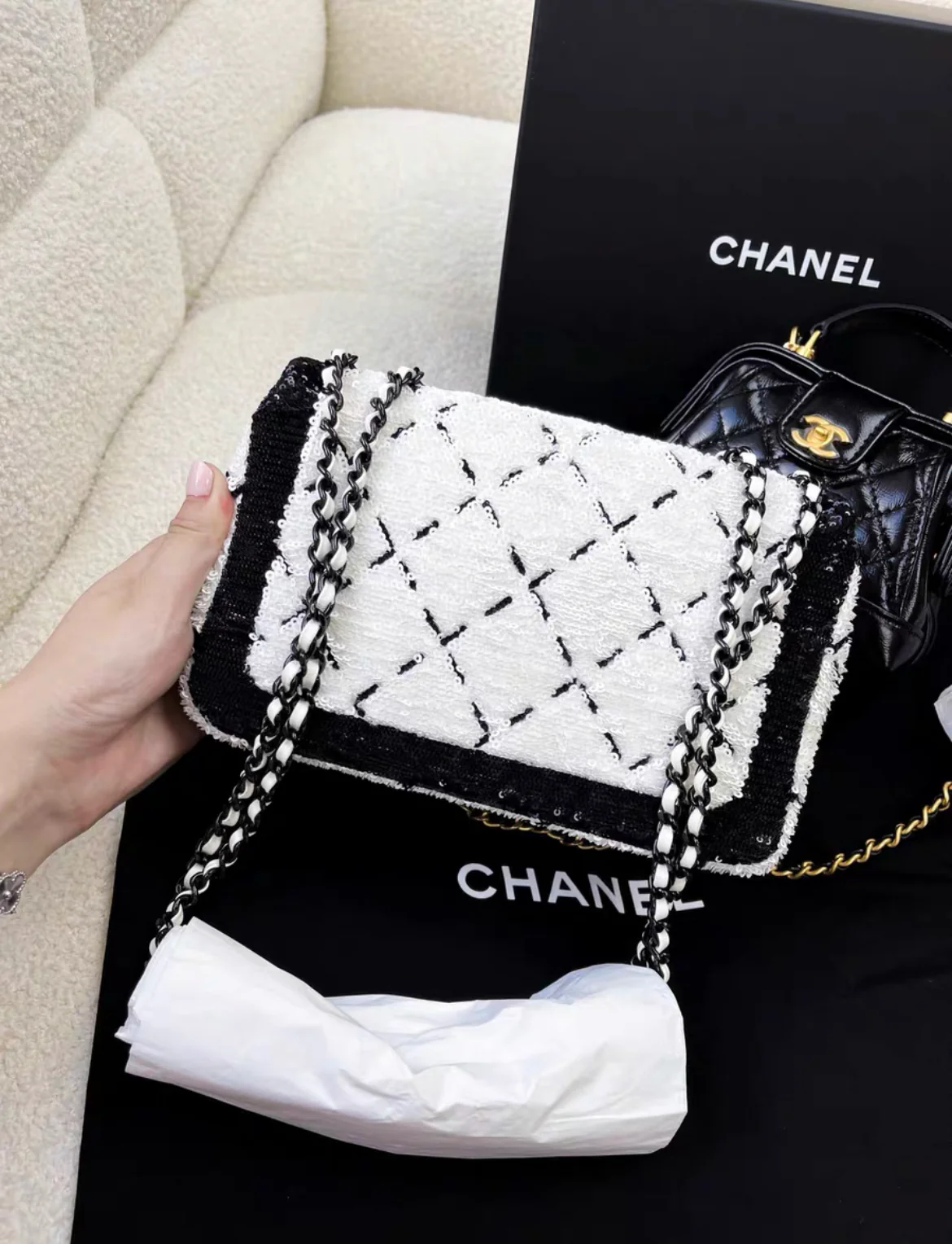 Chanel 24P Large Flap Bag Sequins & Black Metal, White & Black - Image 6