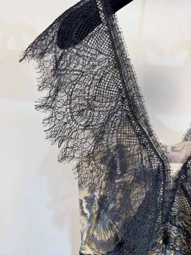 Valentino 2017 Resort Collection lace/Floral gown - Image 4
