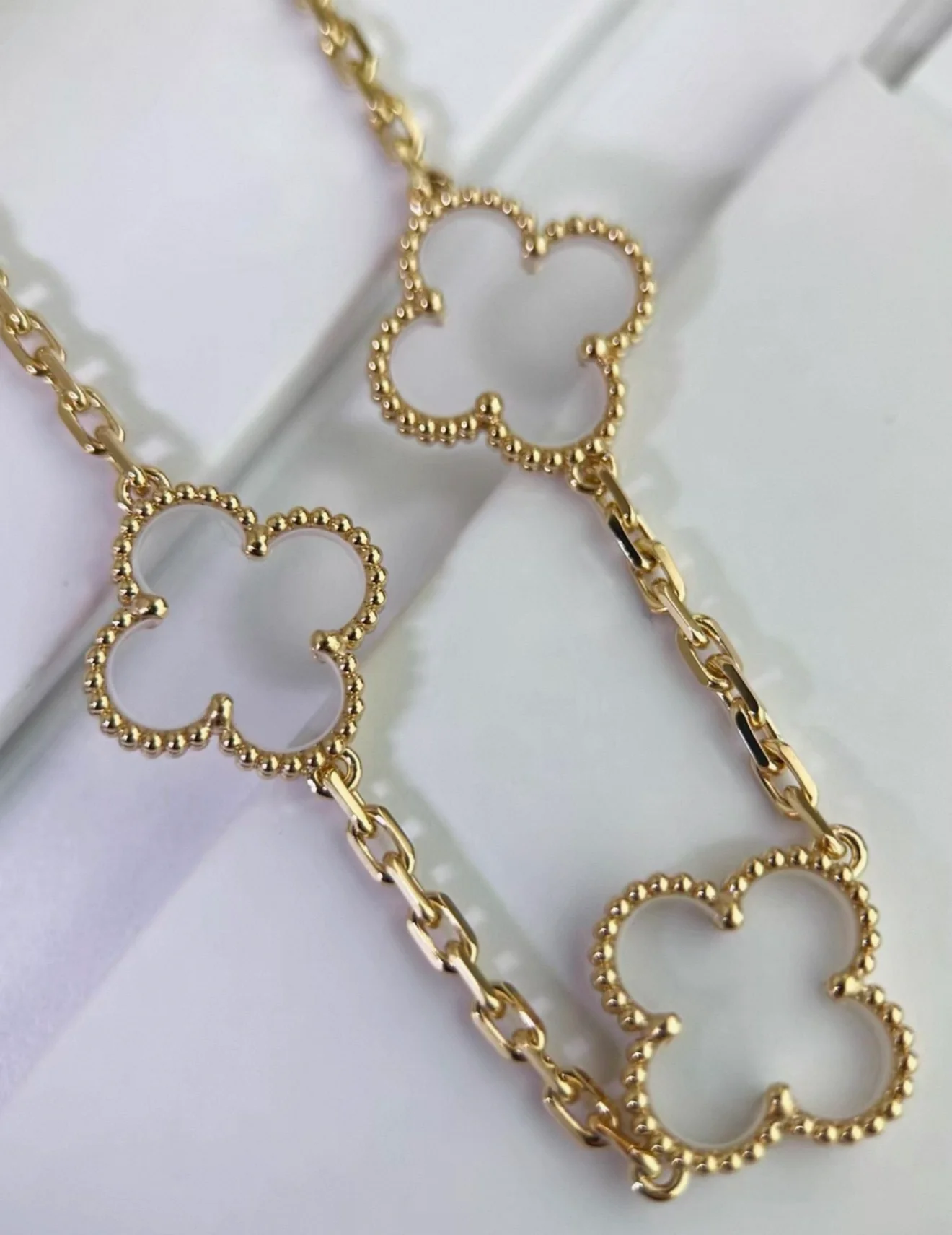 VAN CLEEF & ARPELS 18K Yellow Gold Rock Crystal 5 Motifs Vintage Alhambra Bracelet - Image 3