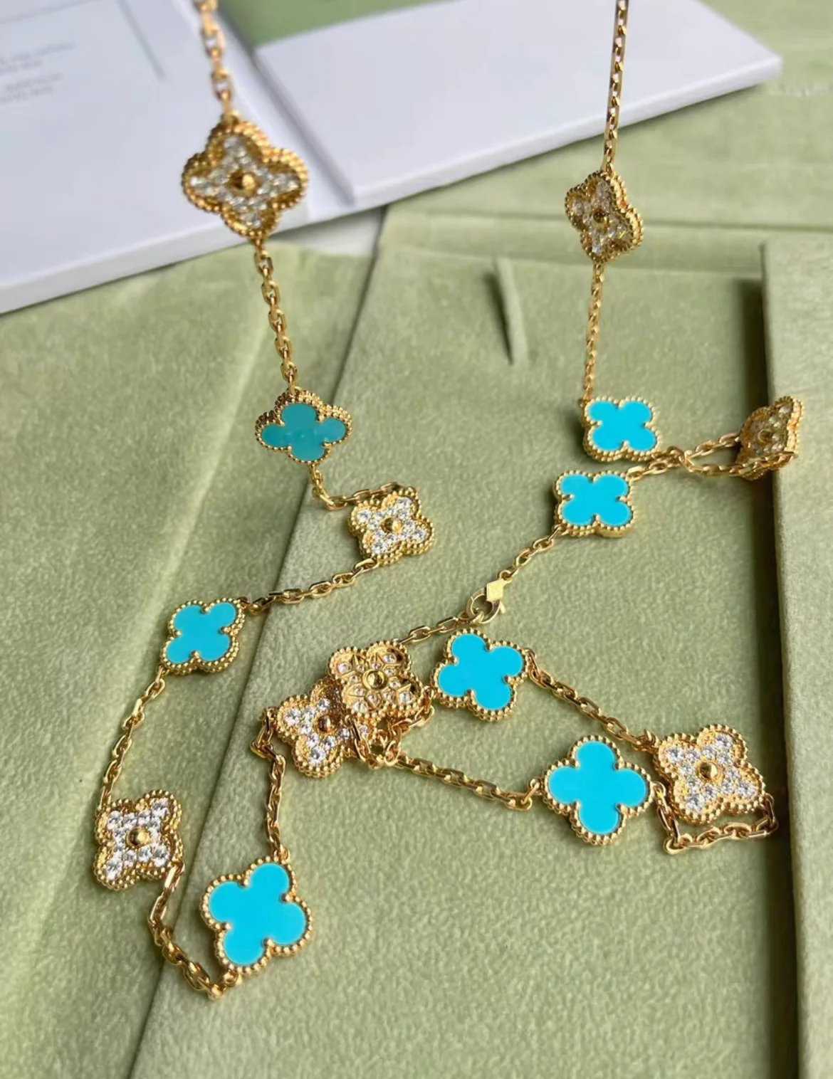 Van Cleef & Arpels Vintage Alhambra Diamond and Turquoise 20 Motif Necklace - Image 3