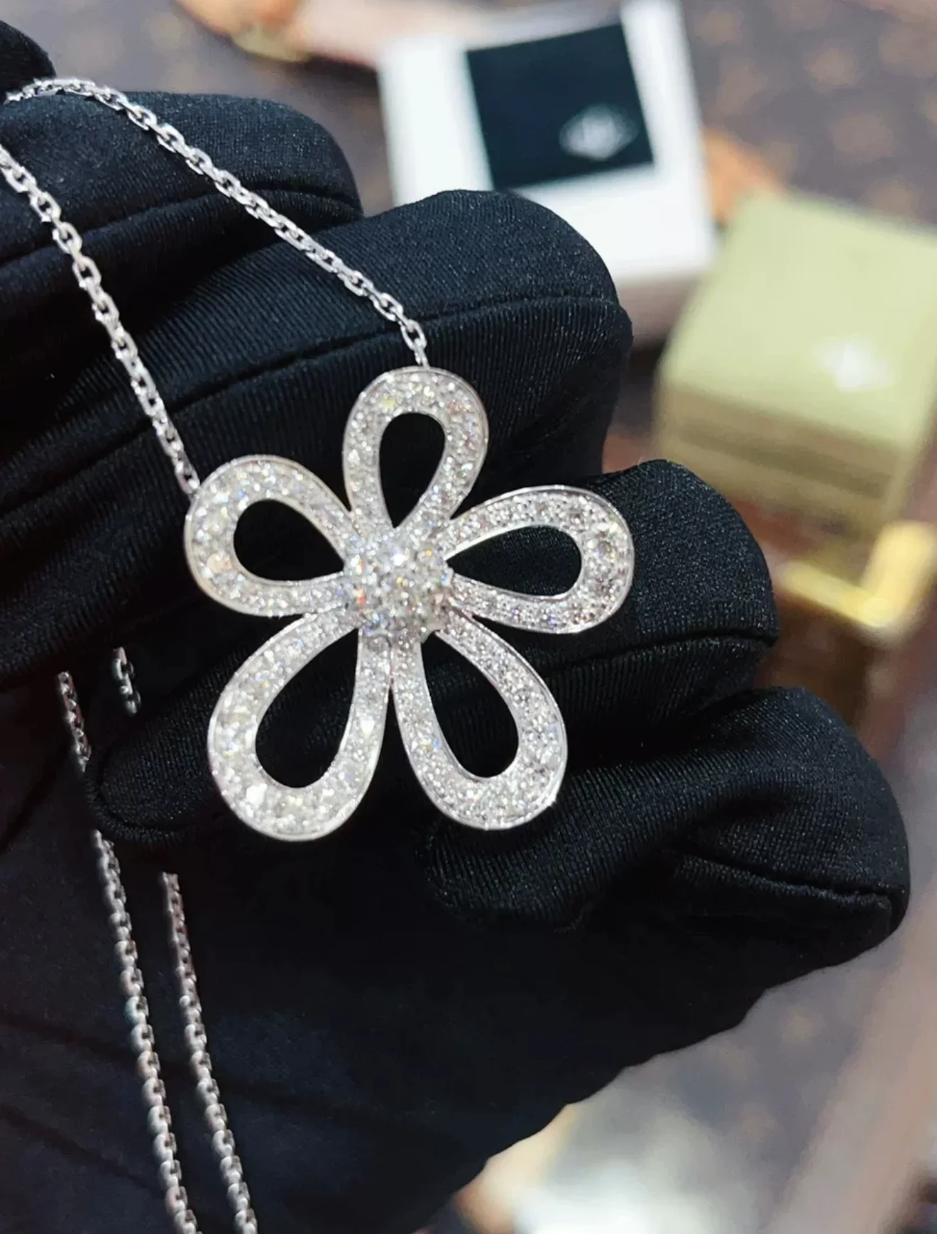 Van Cleef & Arpels White Gold and Diamond Flowerlace Pendant Necklace - Image 2