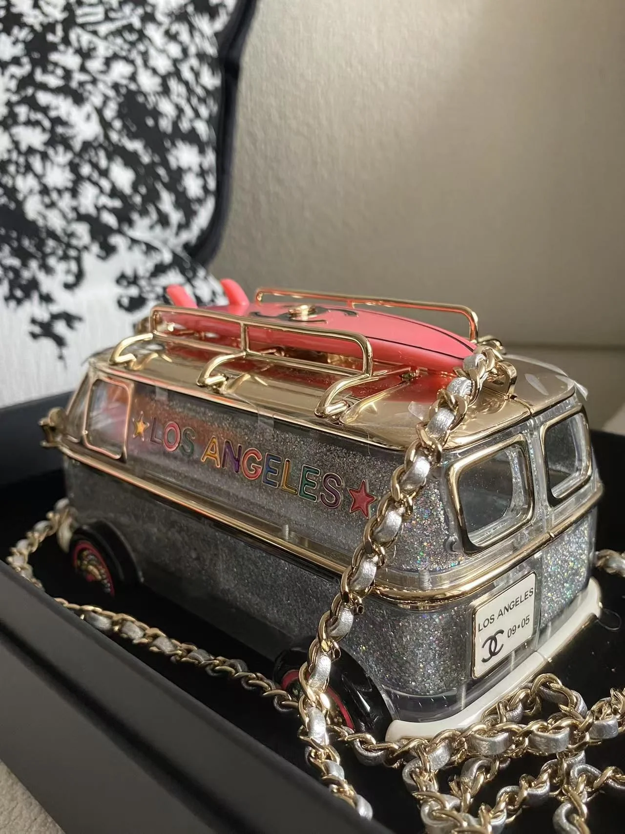 Very Rare Chanel 24C Pink Mini bus Van Hollywood Minaudiere Mini Bag handbag Collectible - Image 2