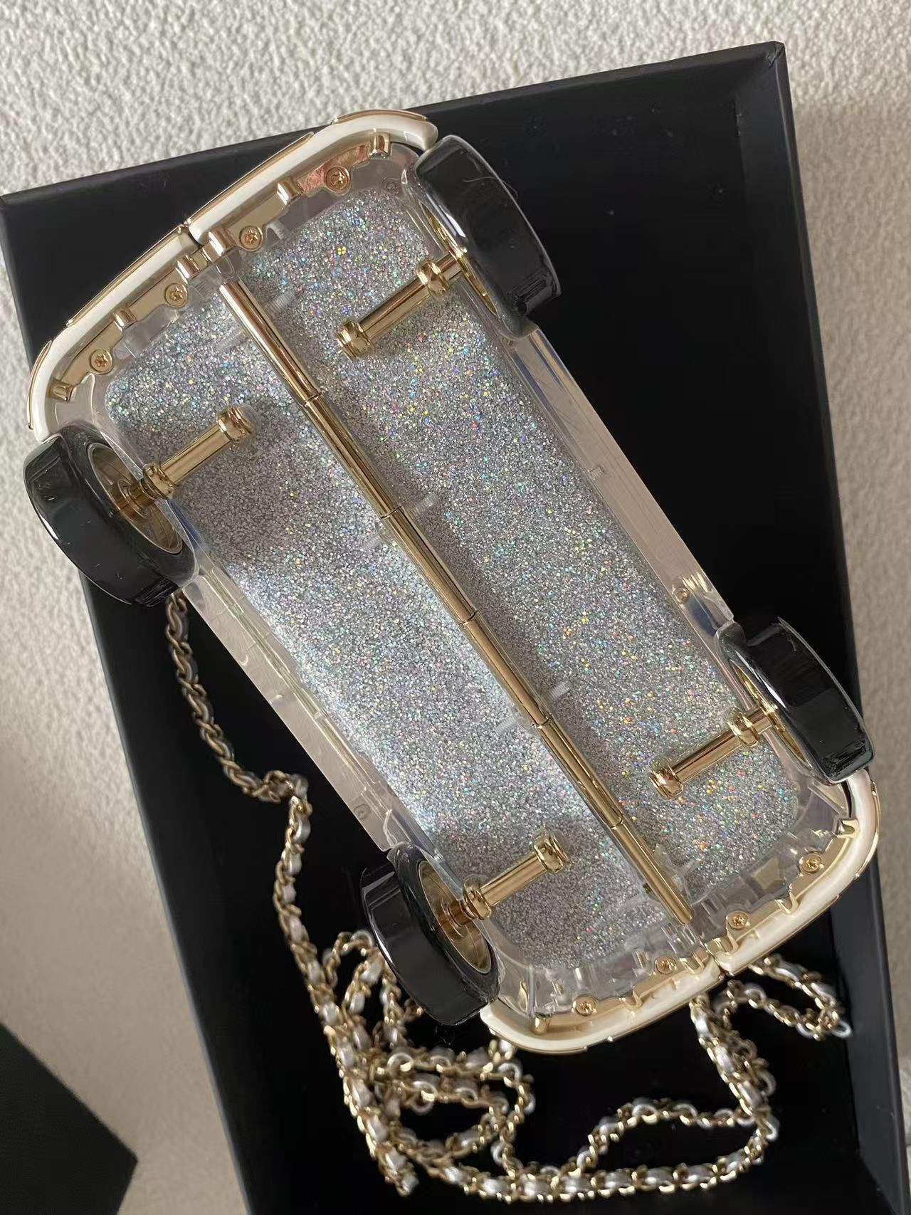 Very Rare Chanel 24C Pink Mini bus Van Hollywood Minaudiere Mini Bag handbag Collectible - Image 3