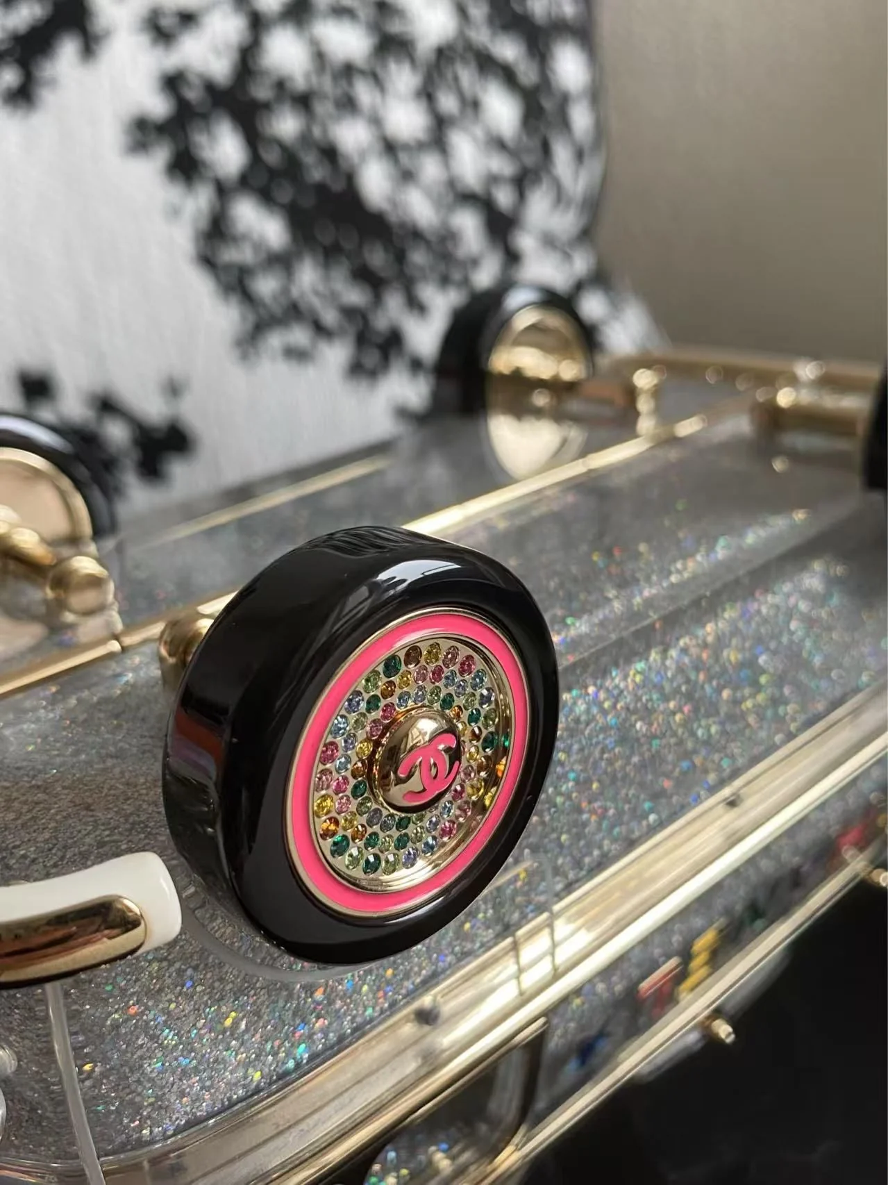 Very Rare Chanel 24C Pink Mini bus Van Hollywood Minaudiere Mini Bag handbag Collectible - Image 5