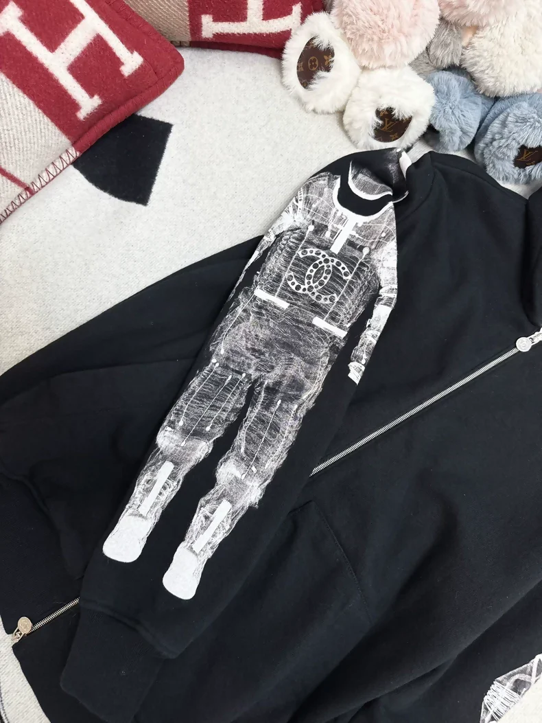 Chanel Black Hooded Sweater astronaute - Image 3
