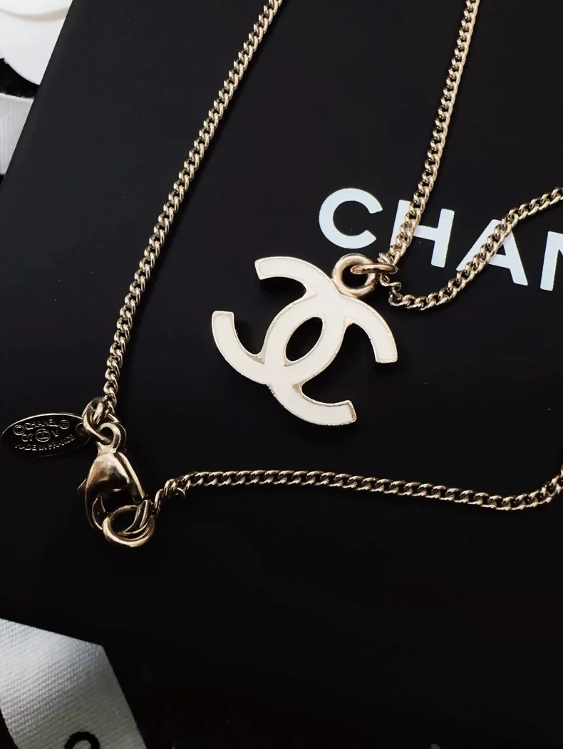 Vintage Chanel double C white enamel necklace - Image 2