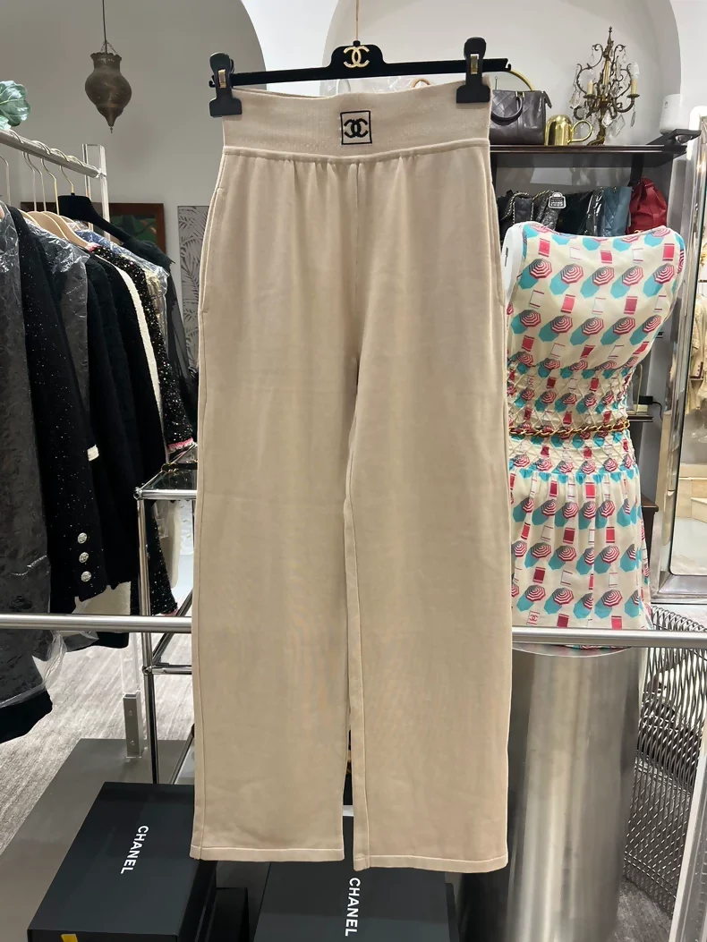 Chanel 03A Wide-leg pants with square cc logo - Image 3